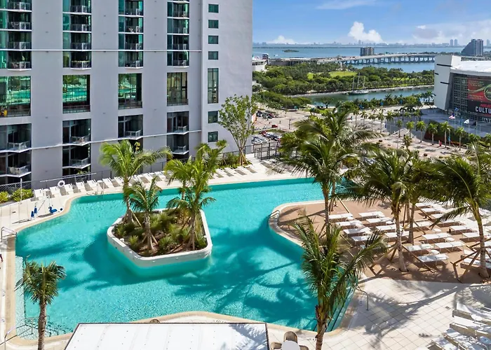 Modern 29Th-Floor In Downtown City Views, Pool, And Gym Access