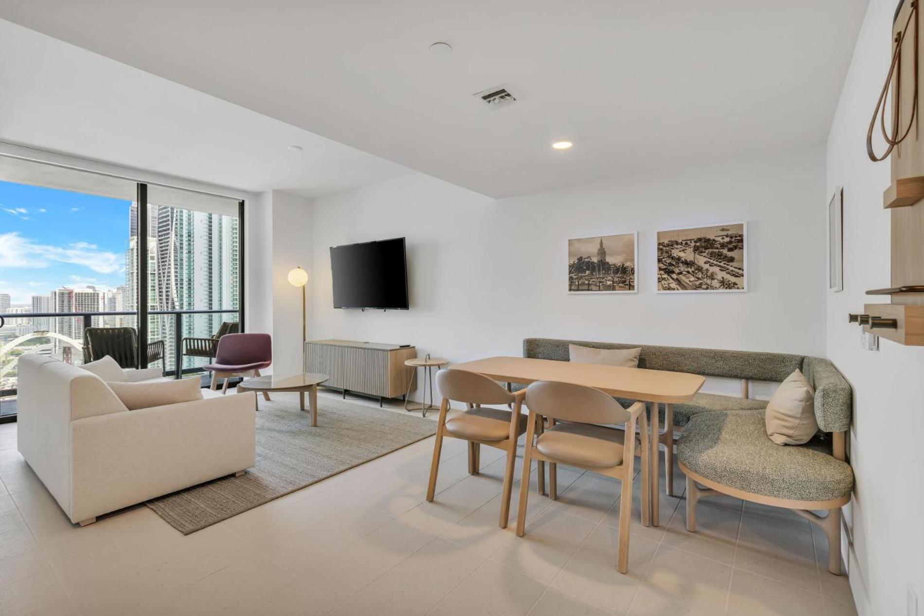 Modern 29th-floor In Downtown Views, Pool, And Gym Access Apartamento Miami