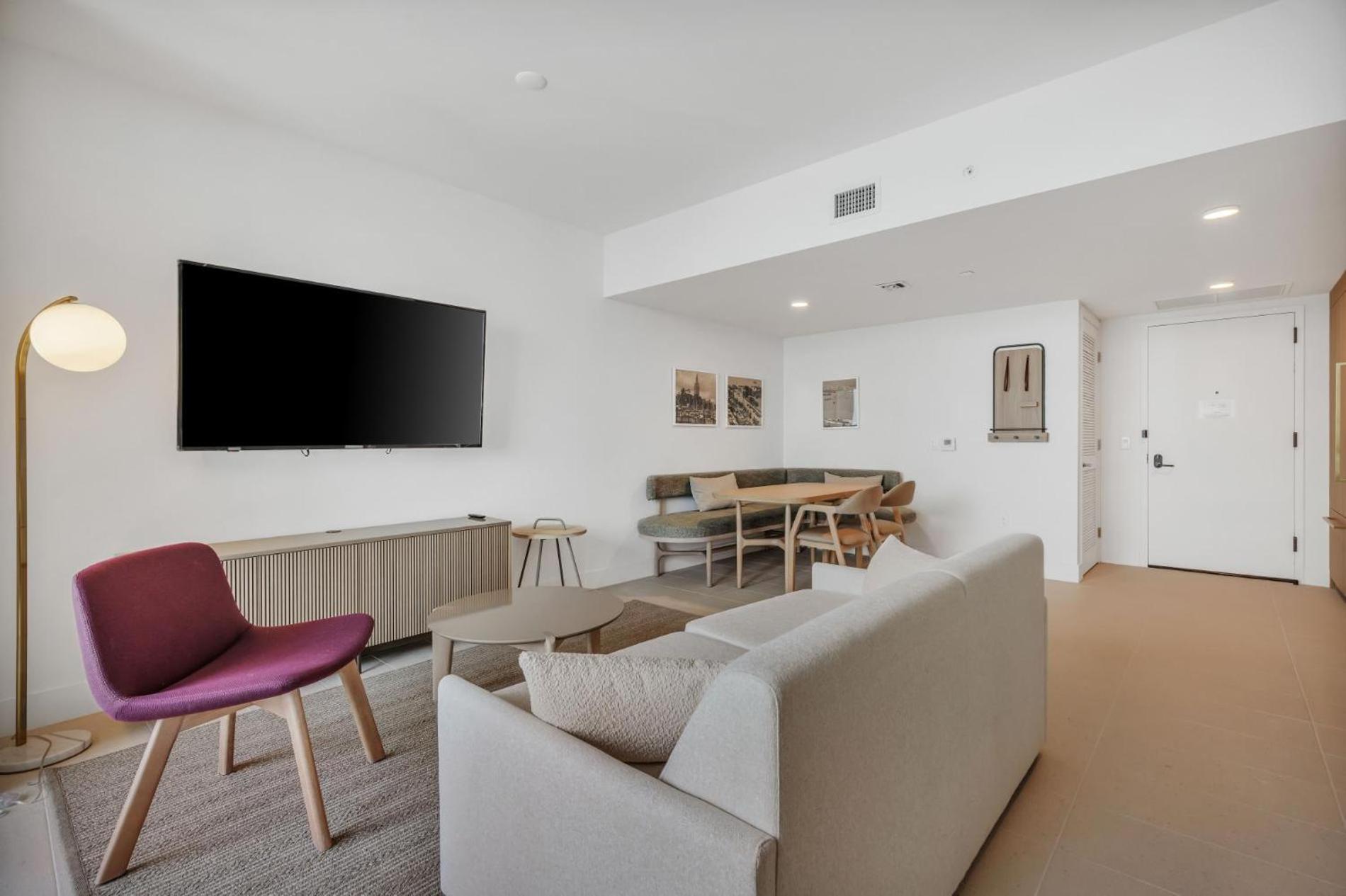 Modern 29th-floor In Downtown Views, Pool, And Gym Access Apartamento Miami
